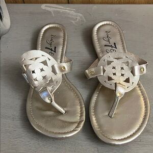 Vintage 7 Gold Women's Sandals